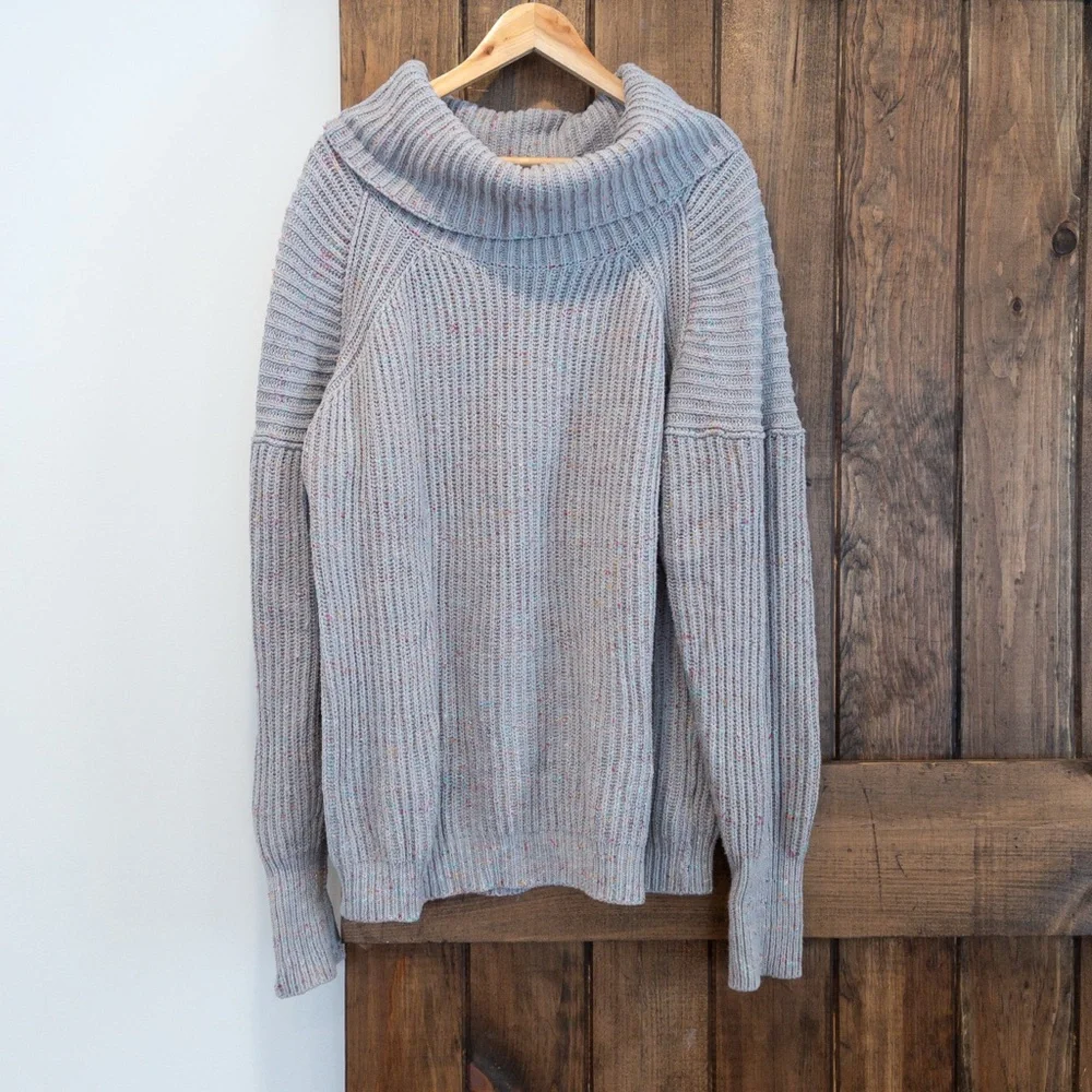 Free People Leo Chunky Rib Knit Confetti Dot Grey Sweater Oversized Medium